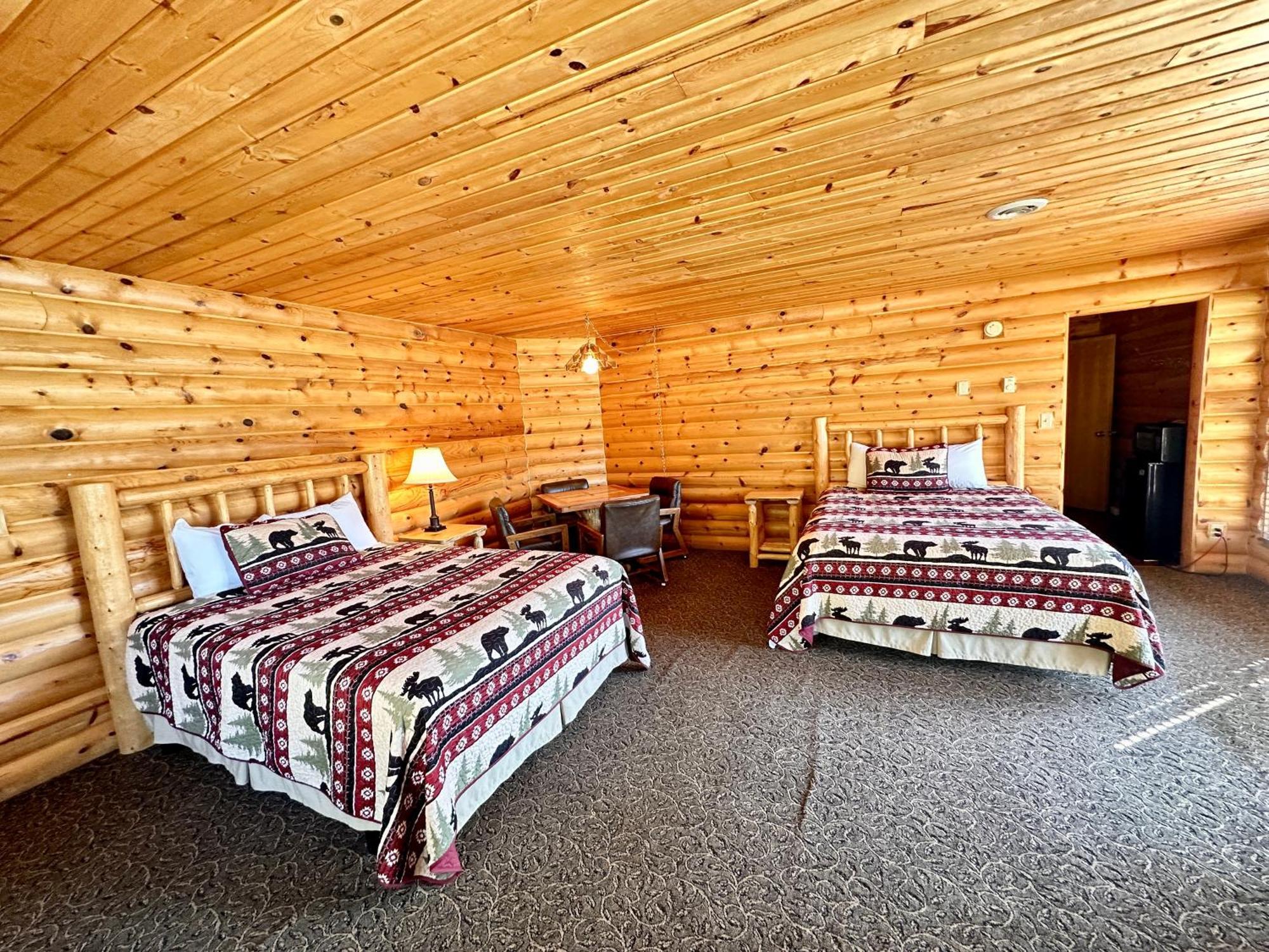 The Lodge At Lolo Hot Springs Bagian luar foto