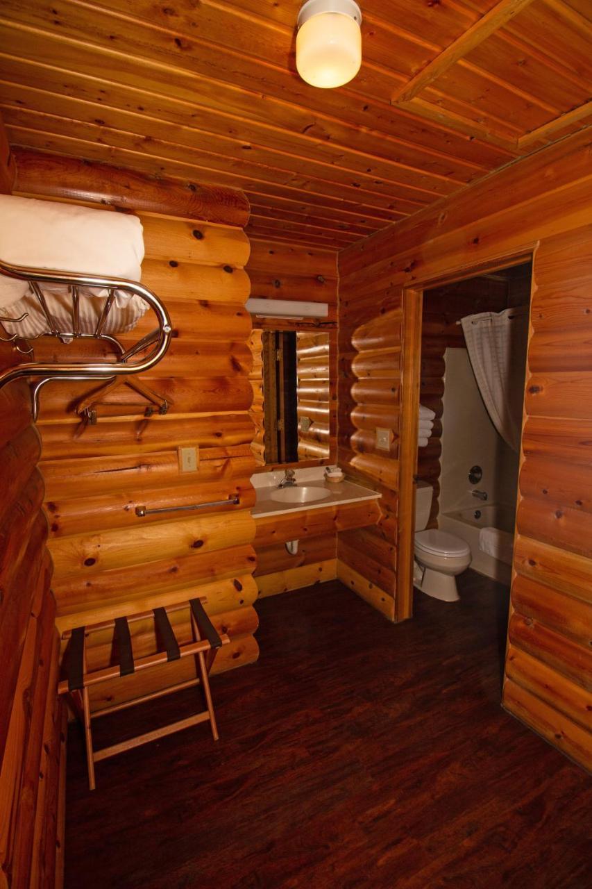 The Lodge At Lolo Hot Springs Bagian luar foto